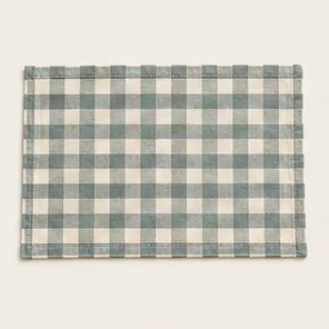 Gingham Cloth Placemat — illustrative design reference