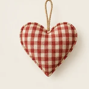 Gingham Heart Hanging — illustrative design reference
